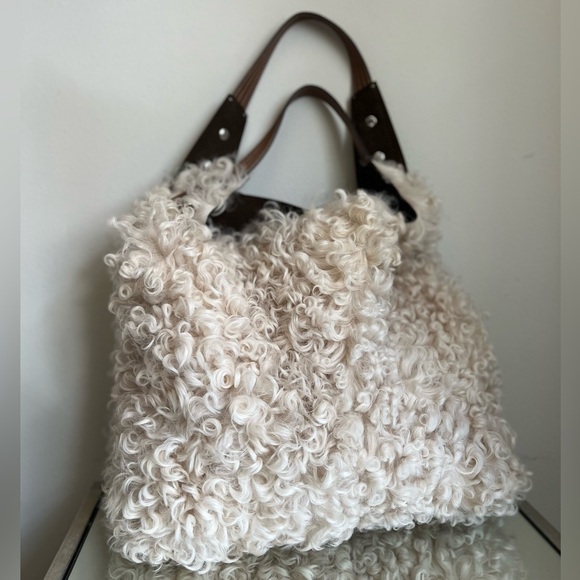 EUC Tory Burch Rory in Shearling tote $1,295 - Picture 4 of 12